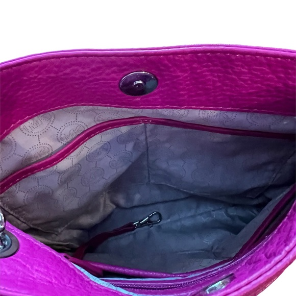 Michael Kors Fuchsia Soft Leather Jet Set Shoulder Bag with Chain Handles - Picture 7 of 11